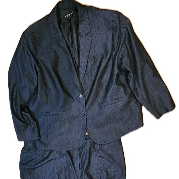 24W Jones New York Two Piece Suit - Picture 1 of 4